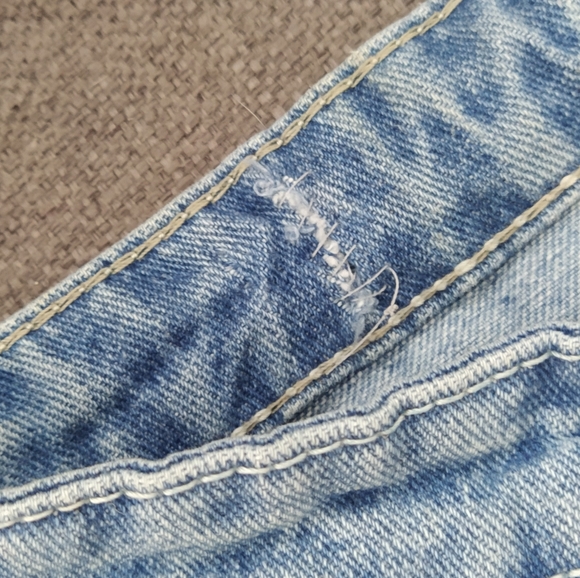 Light Wash High Waist Retro Mom Jeans - Size 27 or S/M - Picture 7 of 11